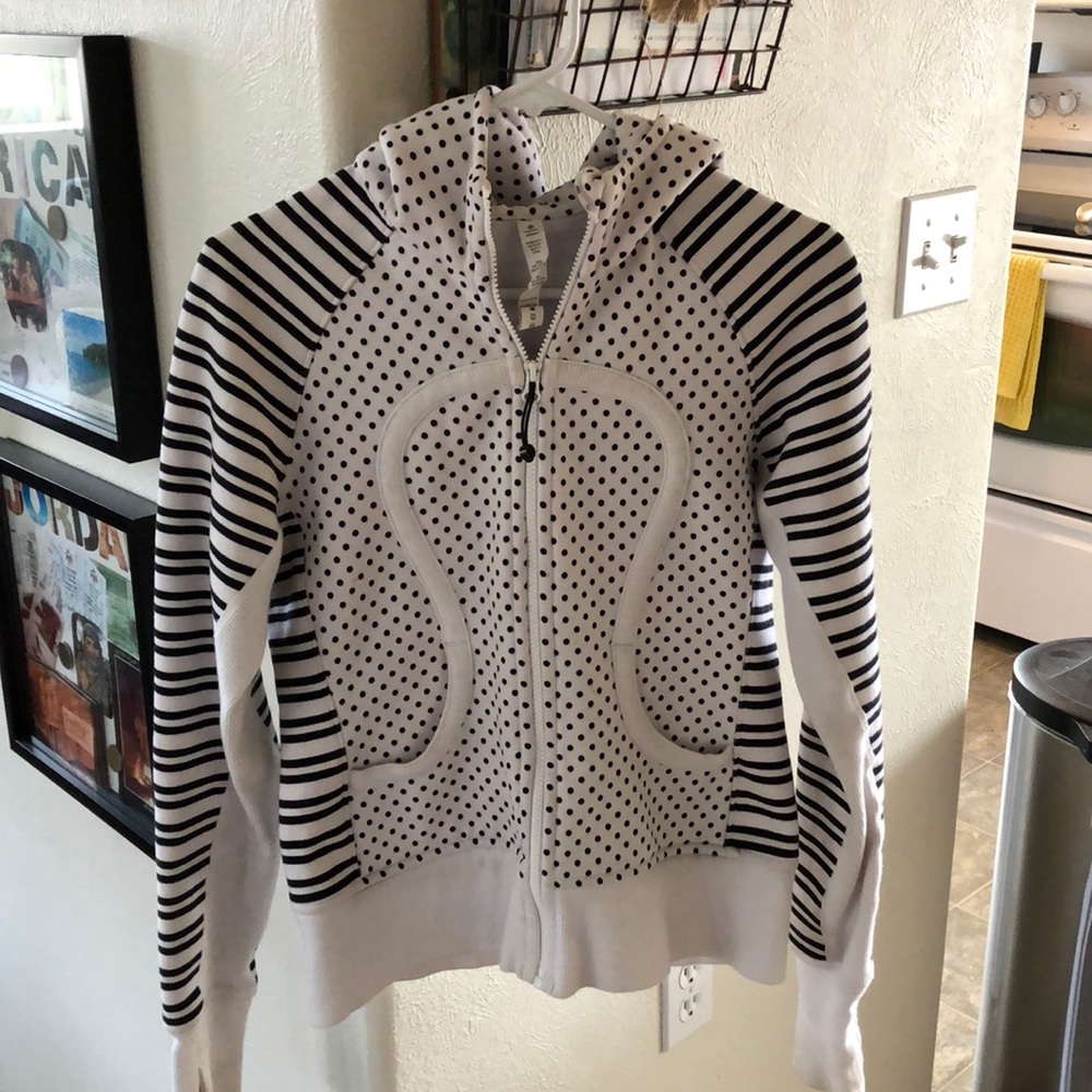 Adorable Lululemon Jacket!